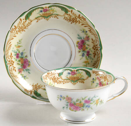Carmina Footed Cup & Saucer Set