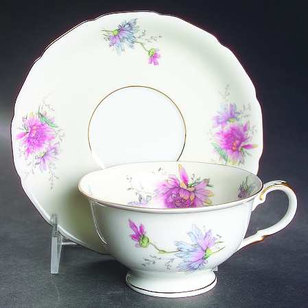 Conchita Footed Cup & Saucer Set