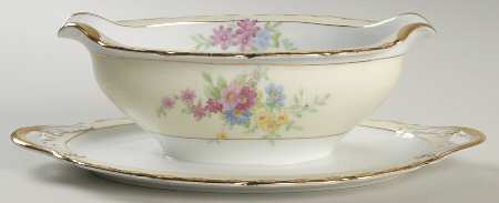 Cynthia Black Gravy Boat with Attached Underplate