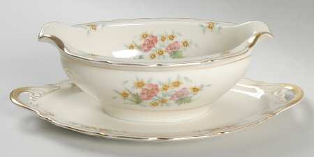 Delmonte Gravy Boat with Attached Underplate by Black Knight