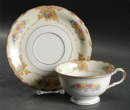 Desalvo Footed Cup & Saucer Set