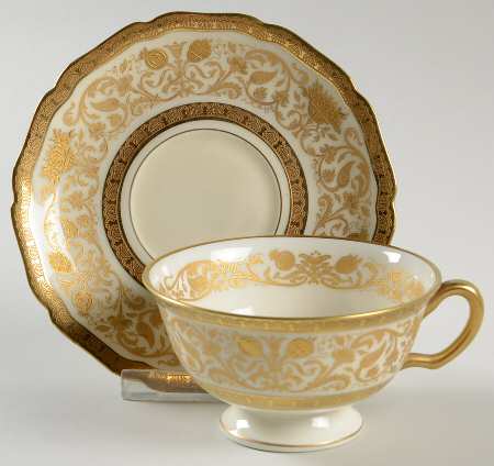 El Dorado Footed Cup & Saucer Set