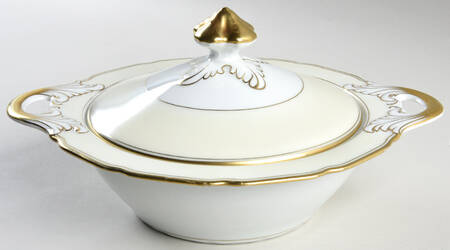 Gilda Round Covered Vegetable