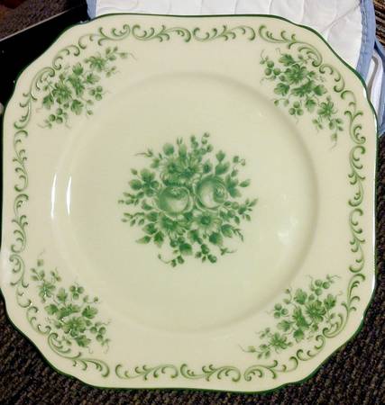 Green Roses Square Bread & Butter Plate