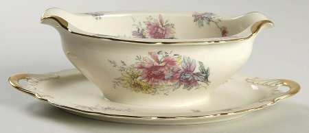 Helena Gravy Boat with Attached Underplate