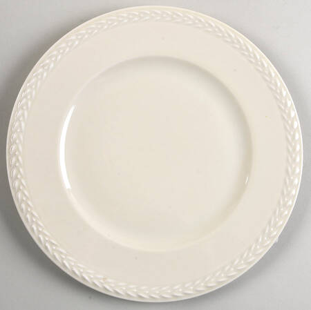 Laurel Luncheon Plate by Black Knight