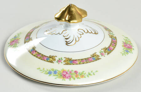 Marcia Brown Lid for Round Vegetable
