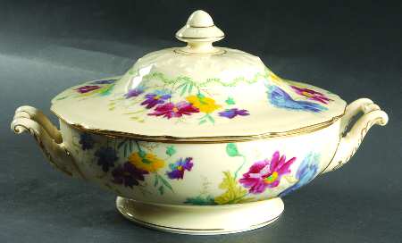 Wild Rose Round Covered Vegetable
