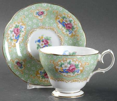 Gainsborough Footed Cup & Saucer Set