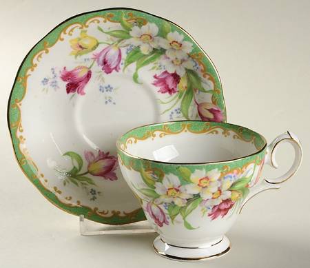 Narcissus Green Footed Cup & Saucer Set