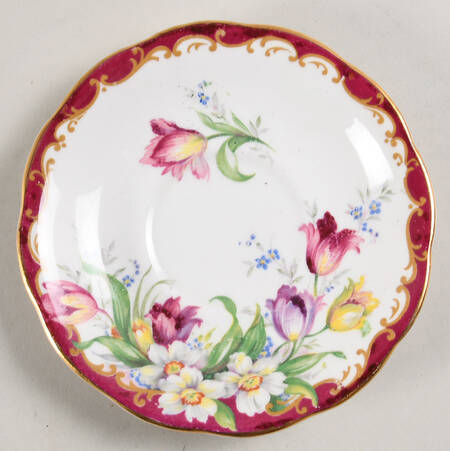 Narcissus (Maroon) Saucer
