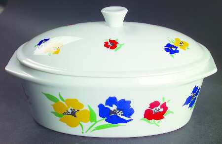 Anemone 2 Quart Oval Covered Casserole