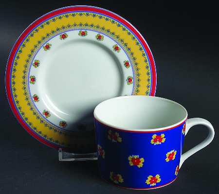 Arles Flat Cup & Saucer Set