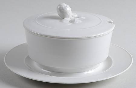 Chateau Blanc Gravy Boat & Lid w/Underplate
