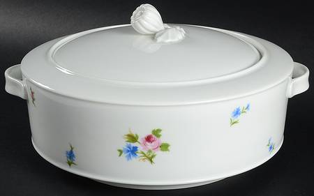 Chateau Fleuri Round Covered Vegetable