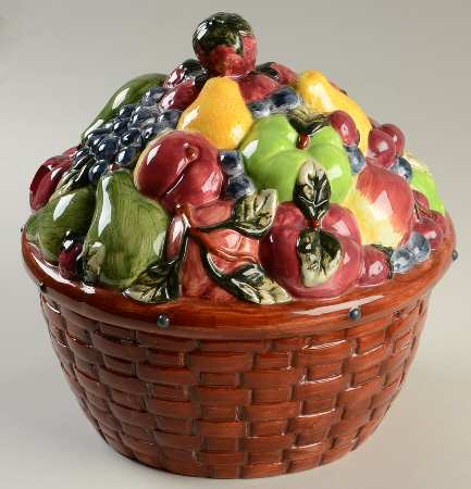 Country Orchard Figural Round Covered Vegetable