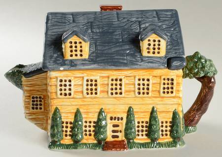 Country Village Teapot & Lid