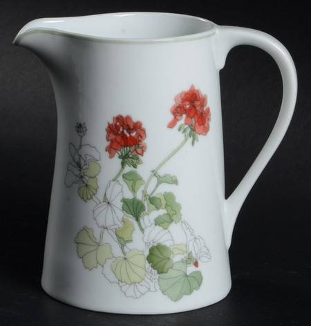 Geranium Creamer
