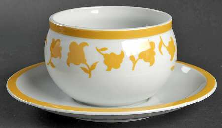 Ginger Gravy Boat with Attached Underplate