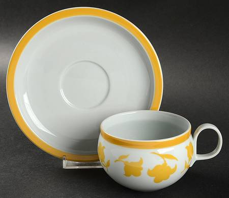 Ginger Flat Cup & Saucer Set
