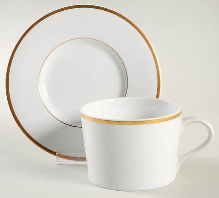 Lisboa Gold Flat Cup & Saucer Set