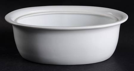 Lisboa White 2.5 Quart Oval Covered Casserole No Lid