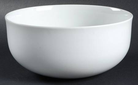 Lyric White 7" Round Vegetable Bowl