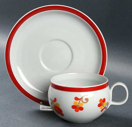 Paprika Flat Cup & Saucer Set