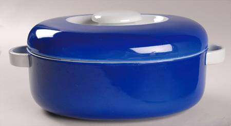Quartet 2.5 Quart Oval Covered Casserole