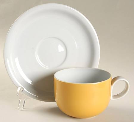 Quartet Flat Cup & Saucer Set