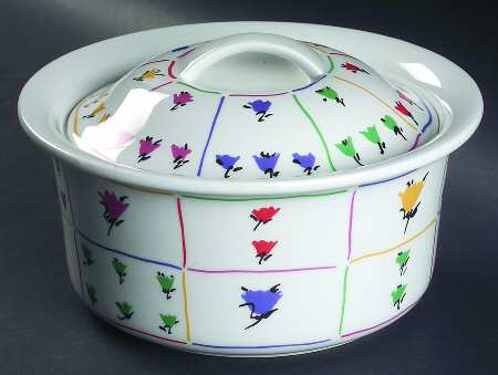 Spring Fields 1.75 Qt Round Covered Casserole
