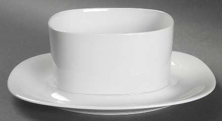 Transition White Gravy Boat with Attached Underplate