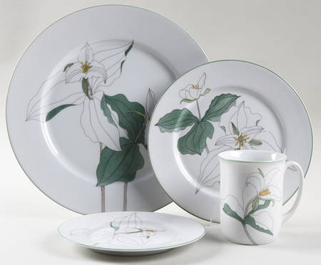 Trillium 4 Piece Place Setting