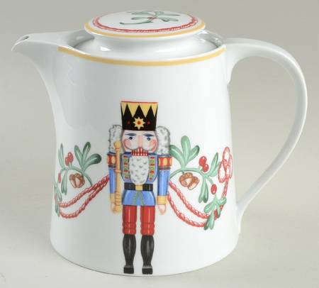Whimsy Christmas Teapot & Lid