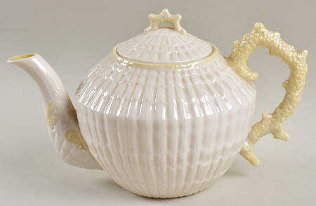 Limpet Yellow Teapot & Lid