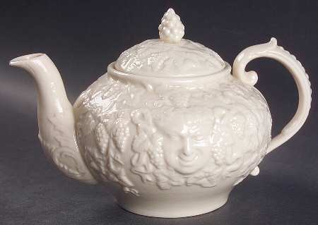 Mask (Irish) (No Lustre Accent) Teapot & Lid