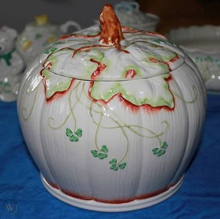 Shamrock Figural Cookie Jar & Lid