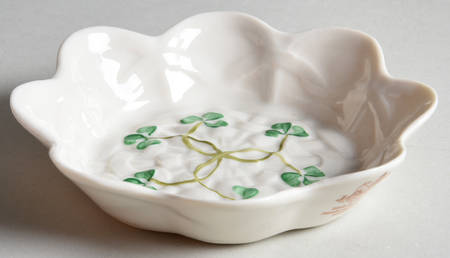 Shamrock Sweet Dish Round