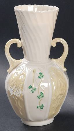 Shamrock 7" Panel Vase