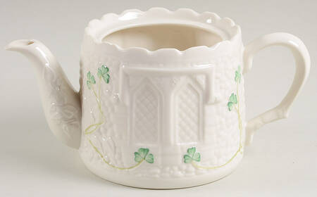 Shamrock Figural Teapot No Lid
