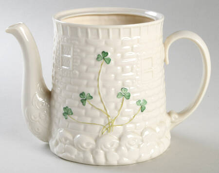 Shamrock Figural Teapot No Lid