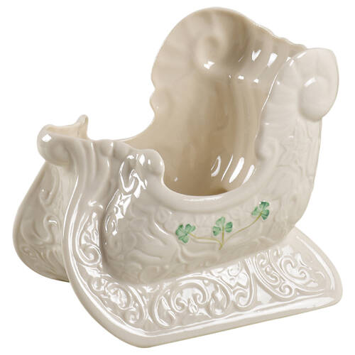 Shamrock Sleigh Centerpiece