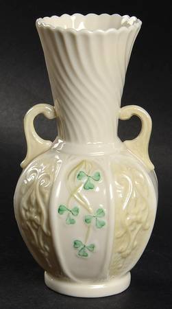 Shamrock 5" Handled Vase
