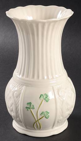 Shamrock 7" Nadine Vase