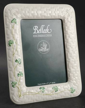 Shamrock 9" Picture Frame