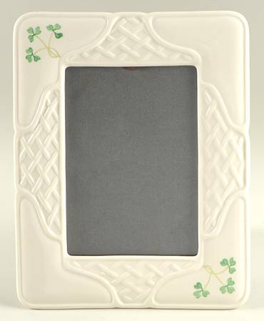Shamrock Frame-Holds 5" X 7"