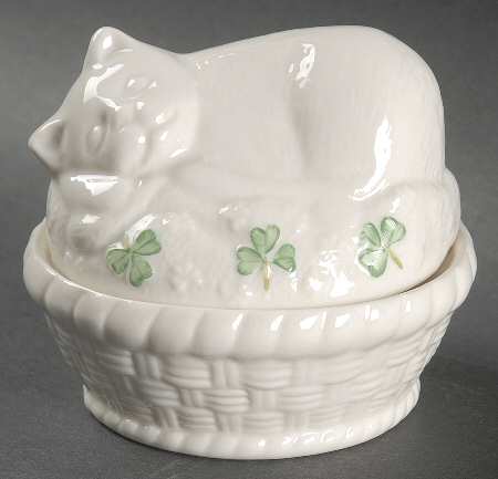 Shamrock Trinket Box with Cat Lid