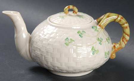 Shamrock Small Teapot & Lid