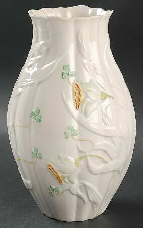 Shamrock 8" Daffodil Vase