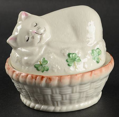 Shamrock Trinket Box with Cat Lid